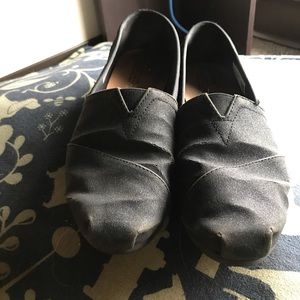 Black sparkly Toms!